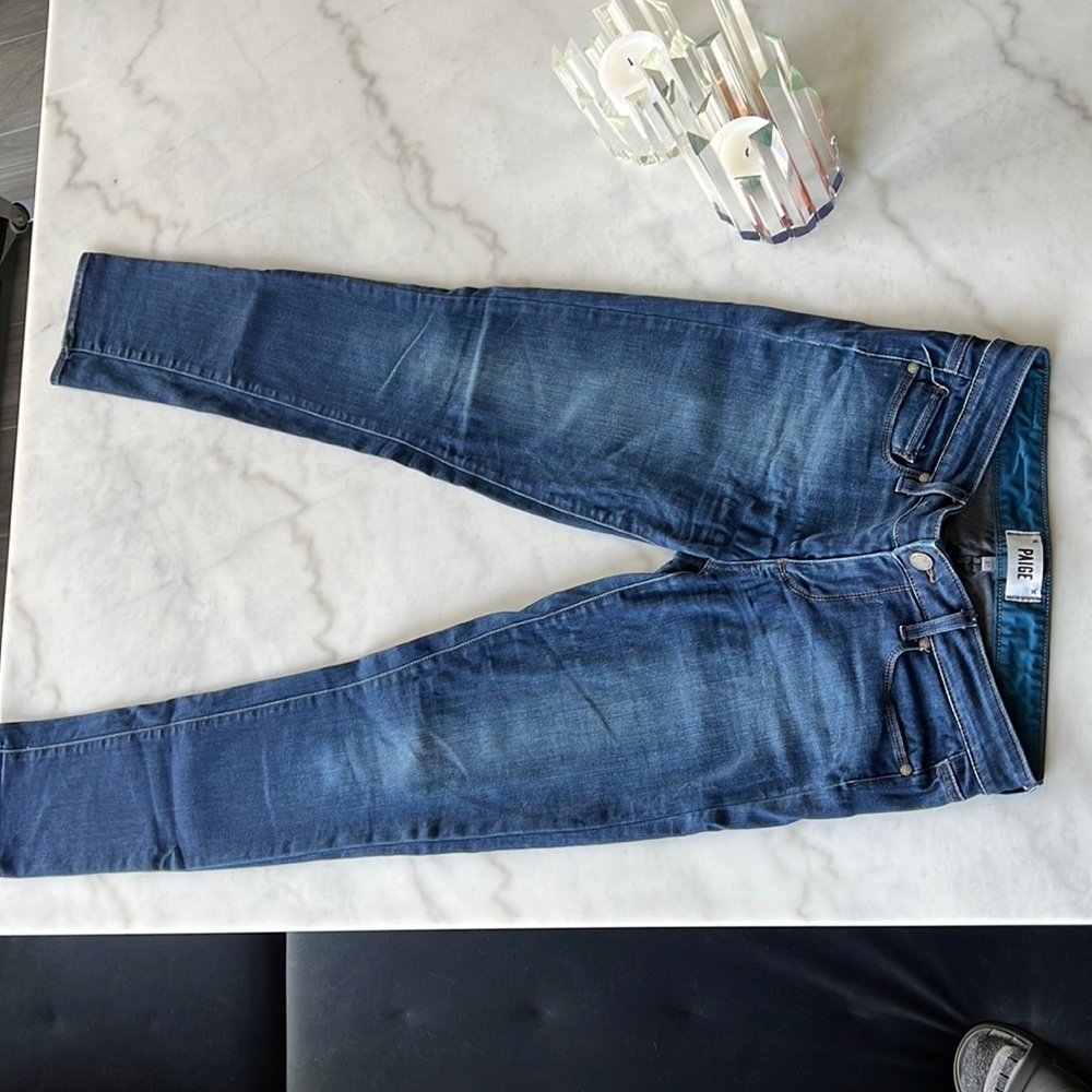 Paige- skyline skinny straight. Size 27